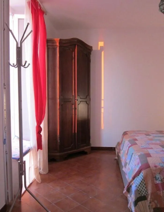 At Yours...Manarola 5 Terre Apartment